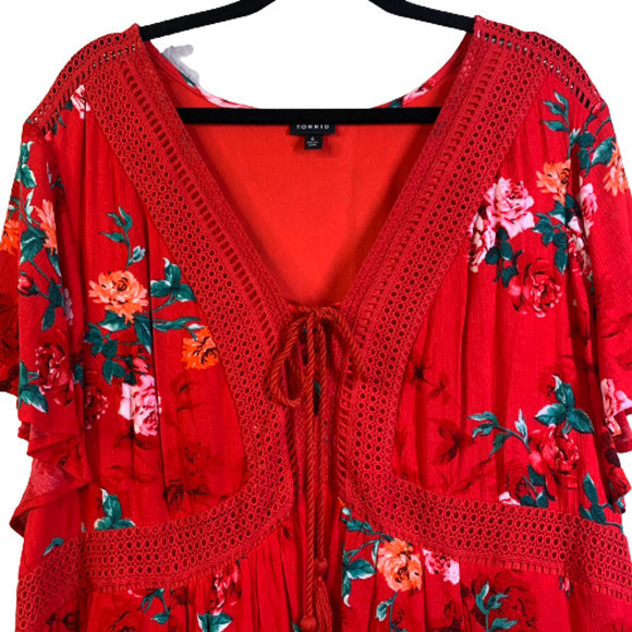 TORRID‎ Red Floral Gauze Lace-Up Skater Dress - Picture 4 of 16